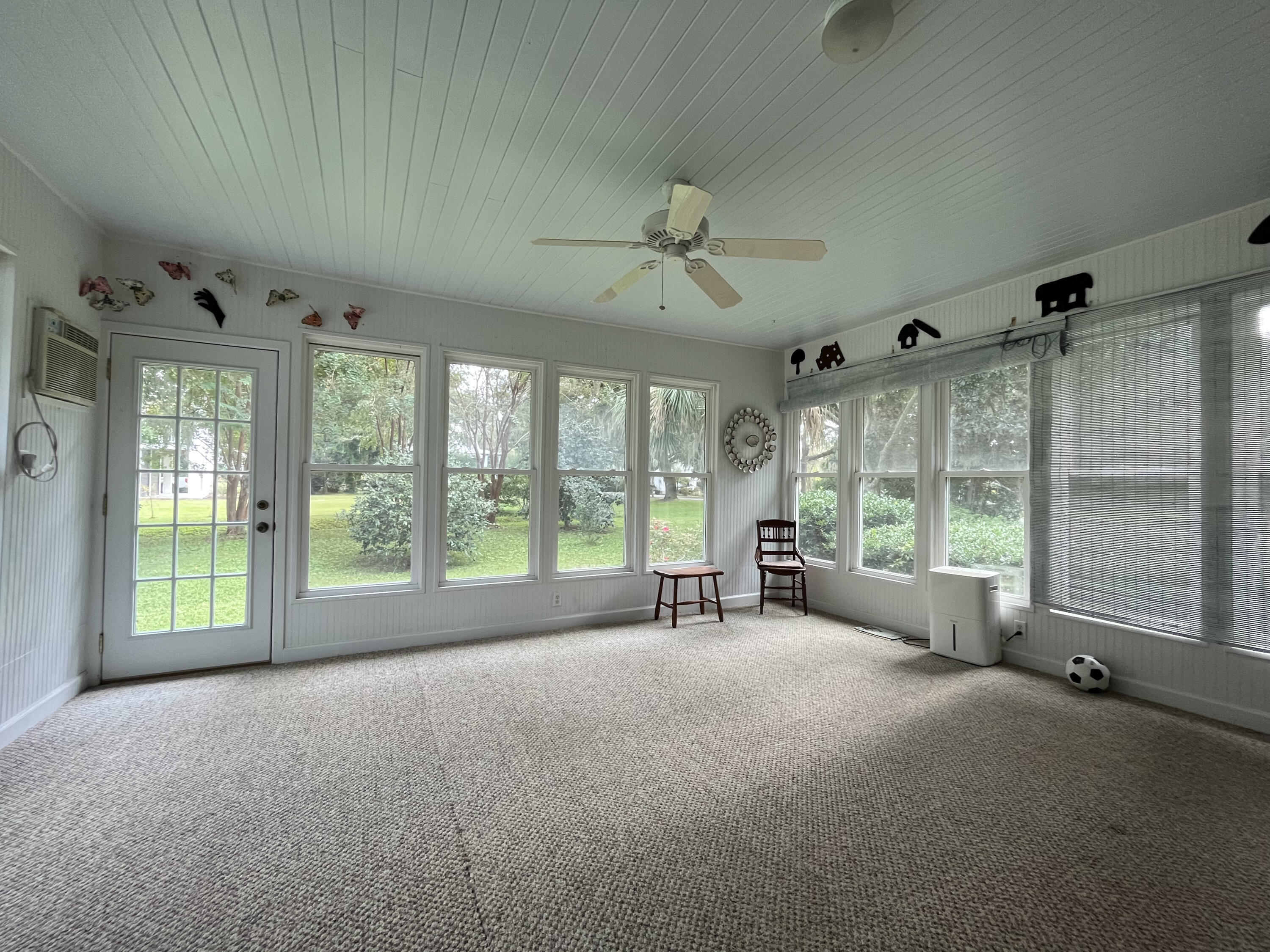 718 Morrison Street McClellanville, SC 29458 - Photo 8 of 14 IMG_8726.HEIC