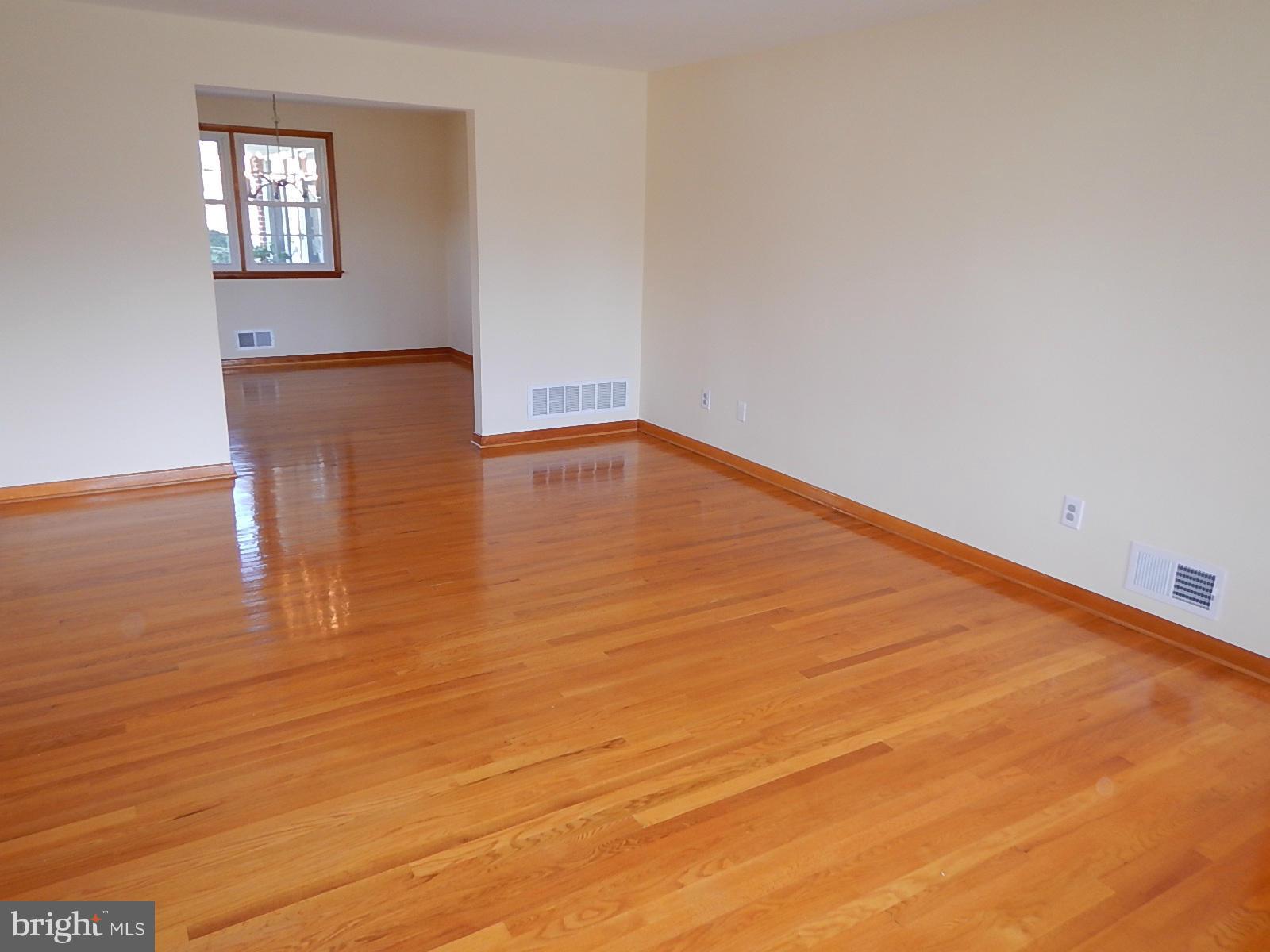 9107 Ramblebrook Road Baltimore, MD 21236 - Photo 8 of 24 Living Room view toward dining room