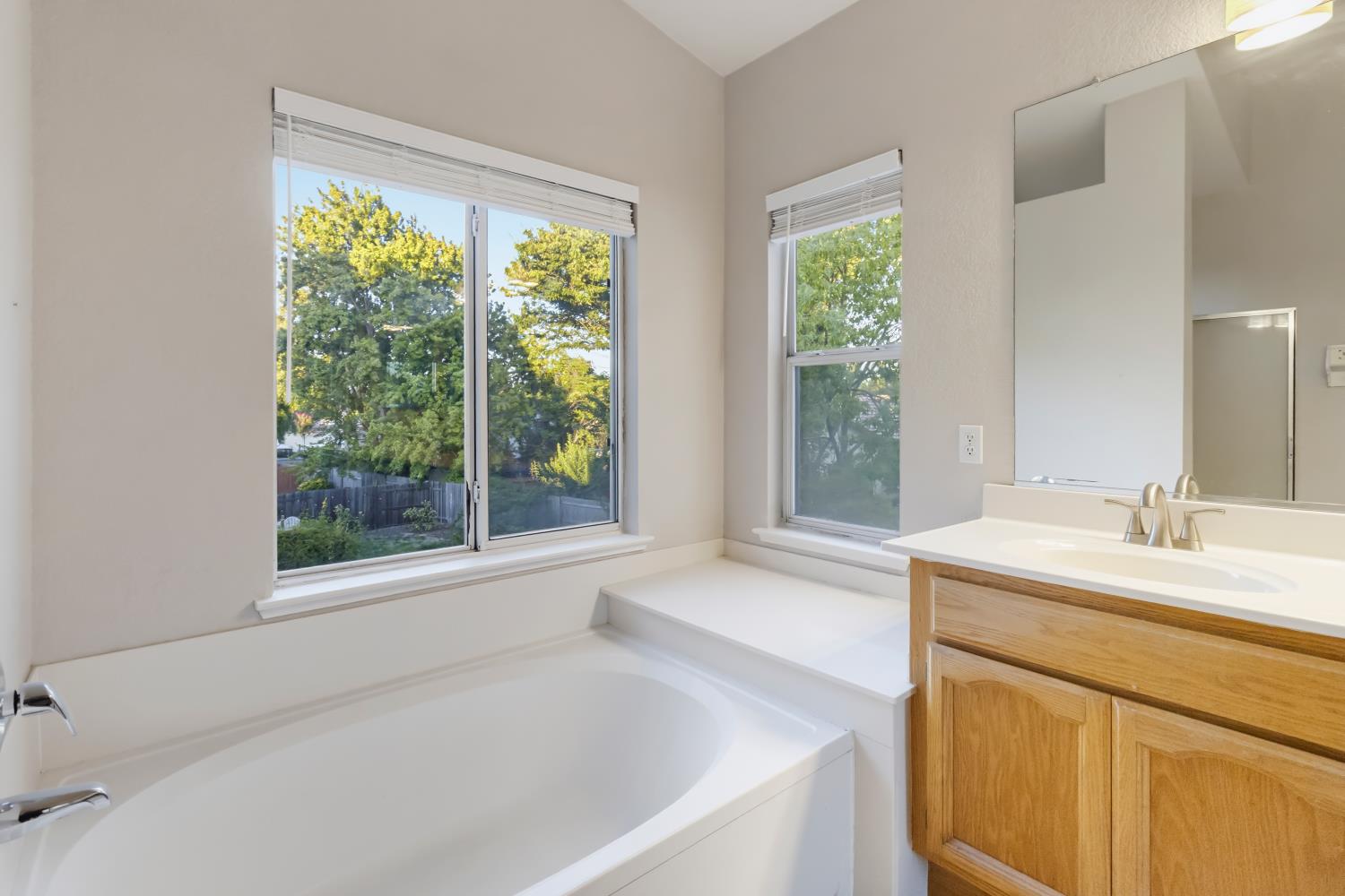 1080 Rudgwick Drive Roseville, CA 95747 - Photo 32 of 68