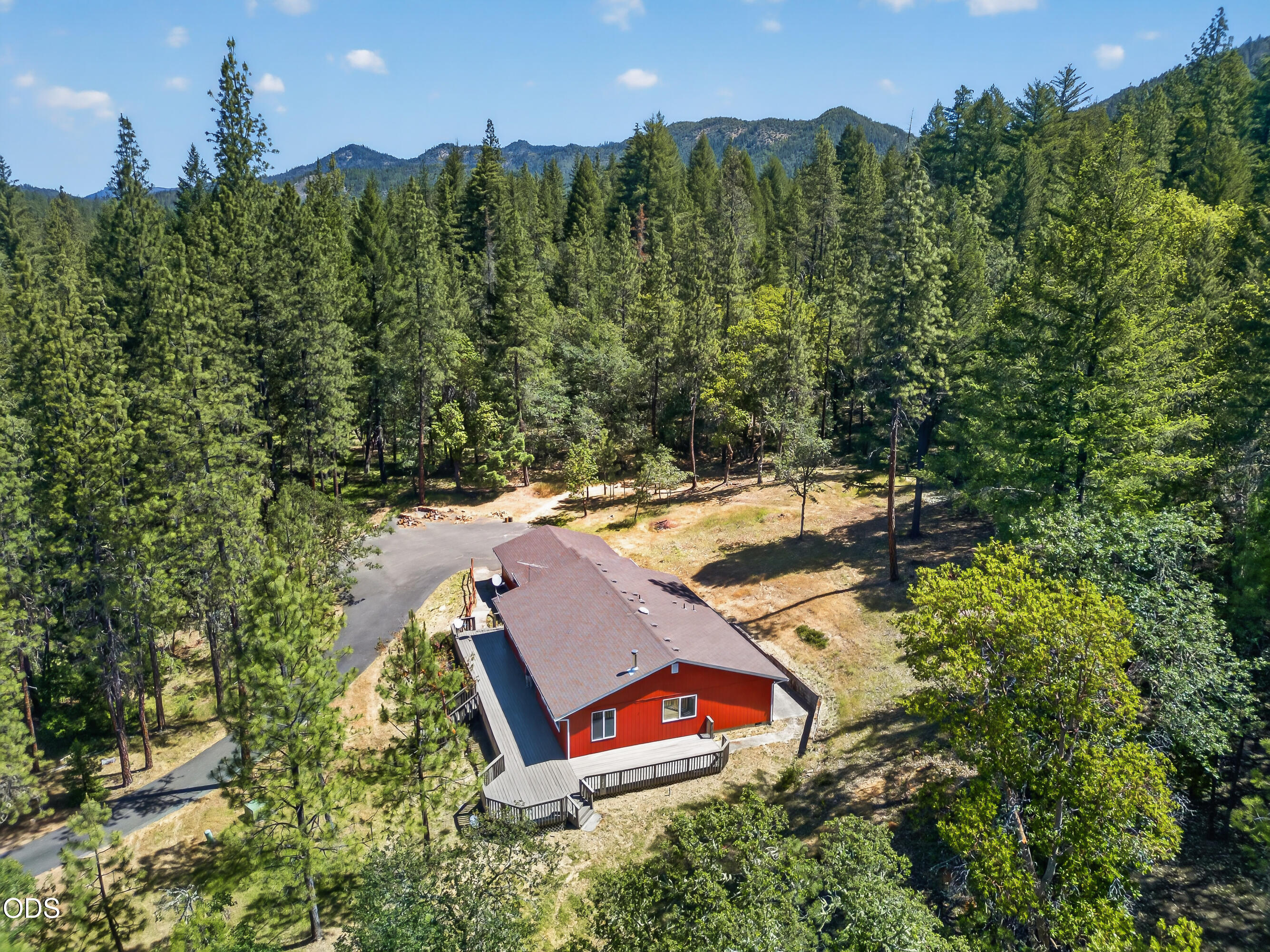 2850 East Evans Creek Road Rogue River, OR 97537 - Photo 10 of 43