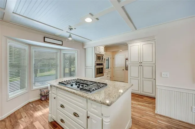 $895,000 | 406 Yonah Mountain Road, Cleveland, GA 30528