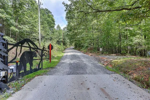 $895,000 | 406 Yonah Mountain Road, Cleveland, GA 30528