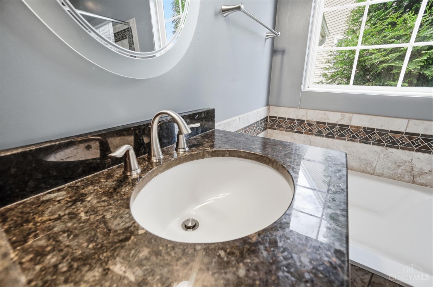 678 Hyacinth Road Cincinnati, OH 45245 - Photo 33 of 82 Gallery Image 33