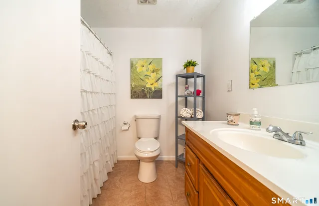 $207,000 | 177 Moylan Court, Unit 177, Newington, CT 06111