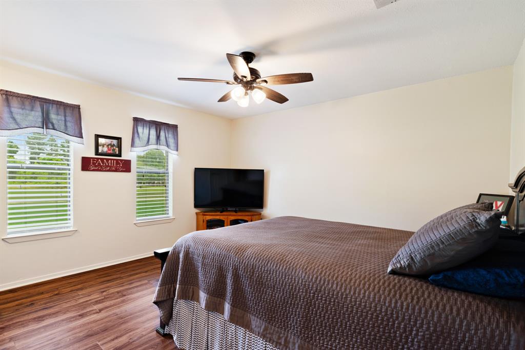 325 Key West Road Reno, TX 75462 - Photo 12 of 18
