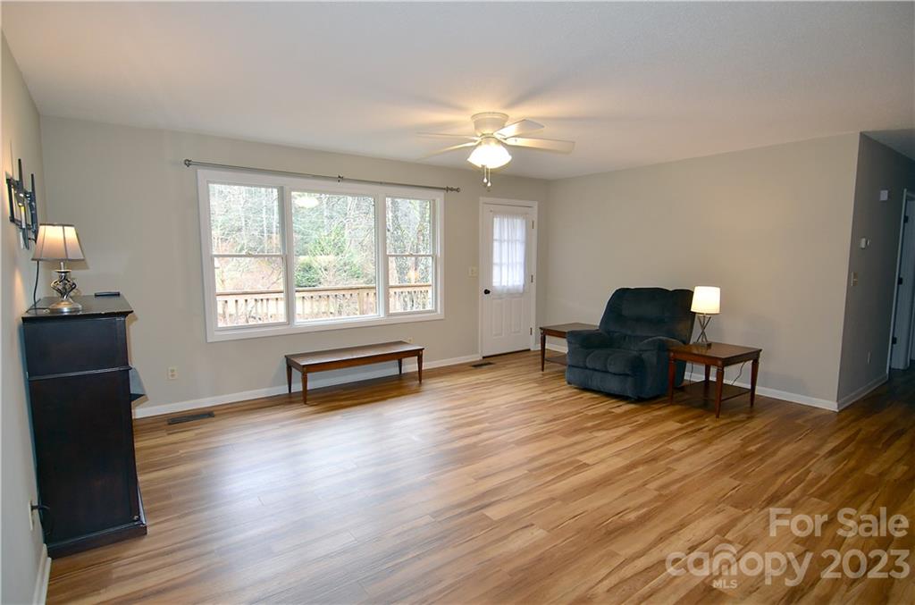 1703 Honeycutt Road Marion, NC 28752 - Photo 12 of 32 Gallery Image 12