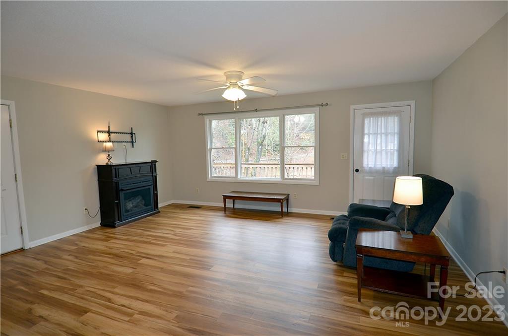 1703 Honeycutt Road Marion, NC 28752 - Photo 13 of 32 Gallery Image 13