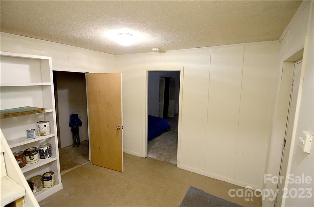 1703 Honeycutt Road Marion, NC 28752 - Photo 28 of 32 Gallery Image 28