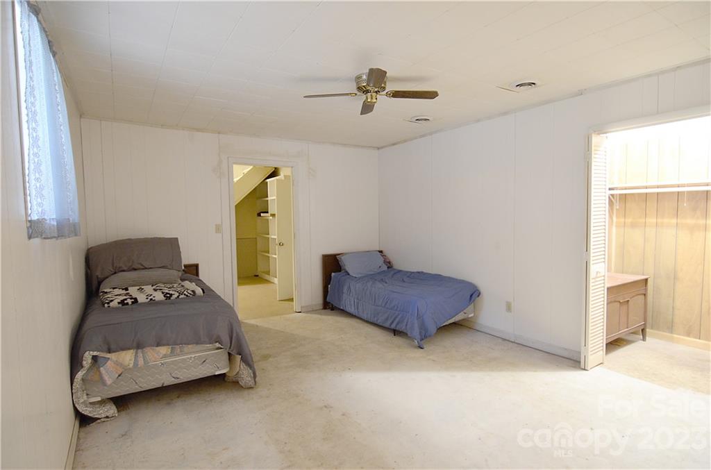 1703 Honeycutt Road Marion, NC 28752 - Photo 29 of 32 Gallery Image 29