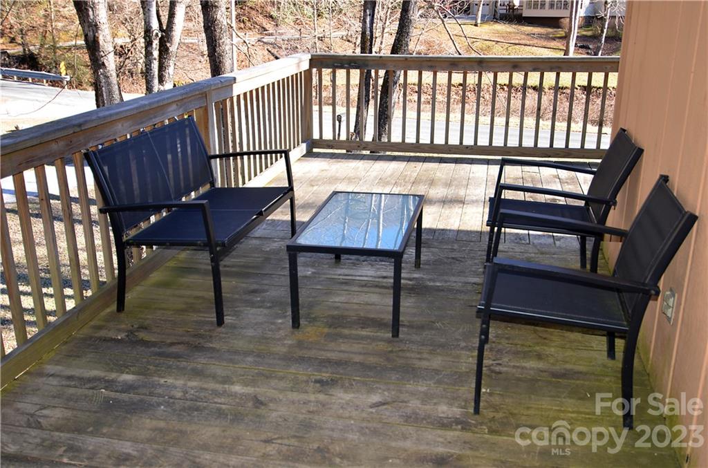 1703 Honeycutt Road Marion, NC 28752 - Photo 8 of 32 Gallery Image 8