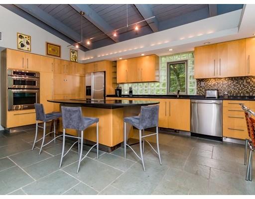 45 Ledge Road Waltham, MA 02452 - Photo 11 of 41 Gallery Image 11