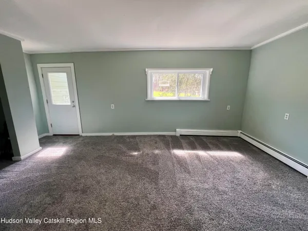 $1,600 | 1204 County Rte 9, Unit B, Chatham, NY 12037