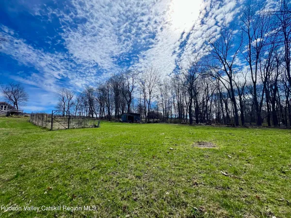 $1,600 | 1204 County Rte 9, Unit B, Chatham, NY 12037