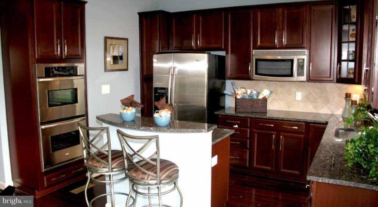 11620 Leesborough Circle, Unit 23 Silver Spring, MD 20902 - Photo 4 of 8 Kitchen