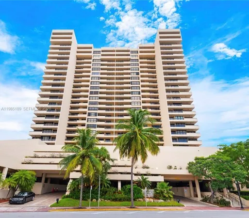 $4,500 | 2555 Collins Avenue, Unit 2002, Miami Beach, FL 33140