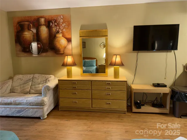 $100,000 | 160 Whitney Boulevard, Unit 7, Lake Lure, NC 28746