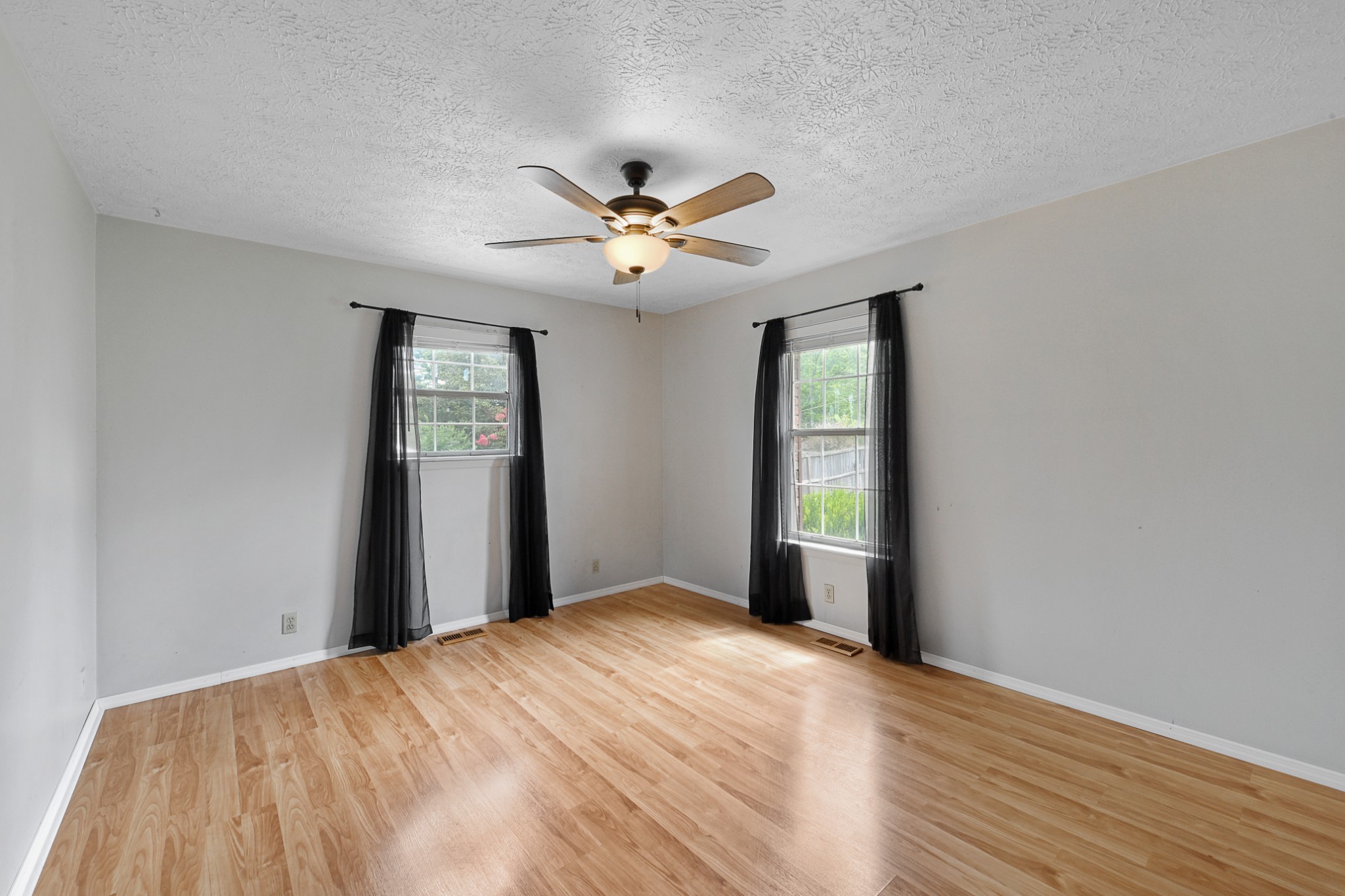 1872 Lake Road Greenbrier, TN 37073 - Photo 22 of 37 Gallery Image 22