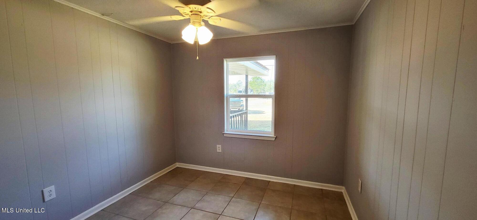 17184 Fenton Dedeaux Road Kiln, MS 39556 - Photo 5 of 13 20260210_092129