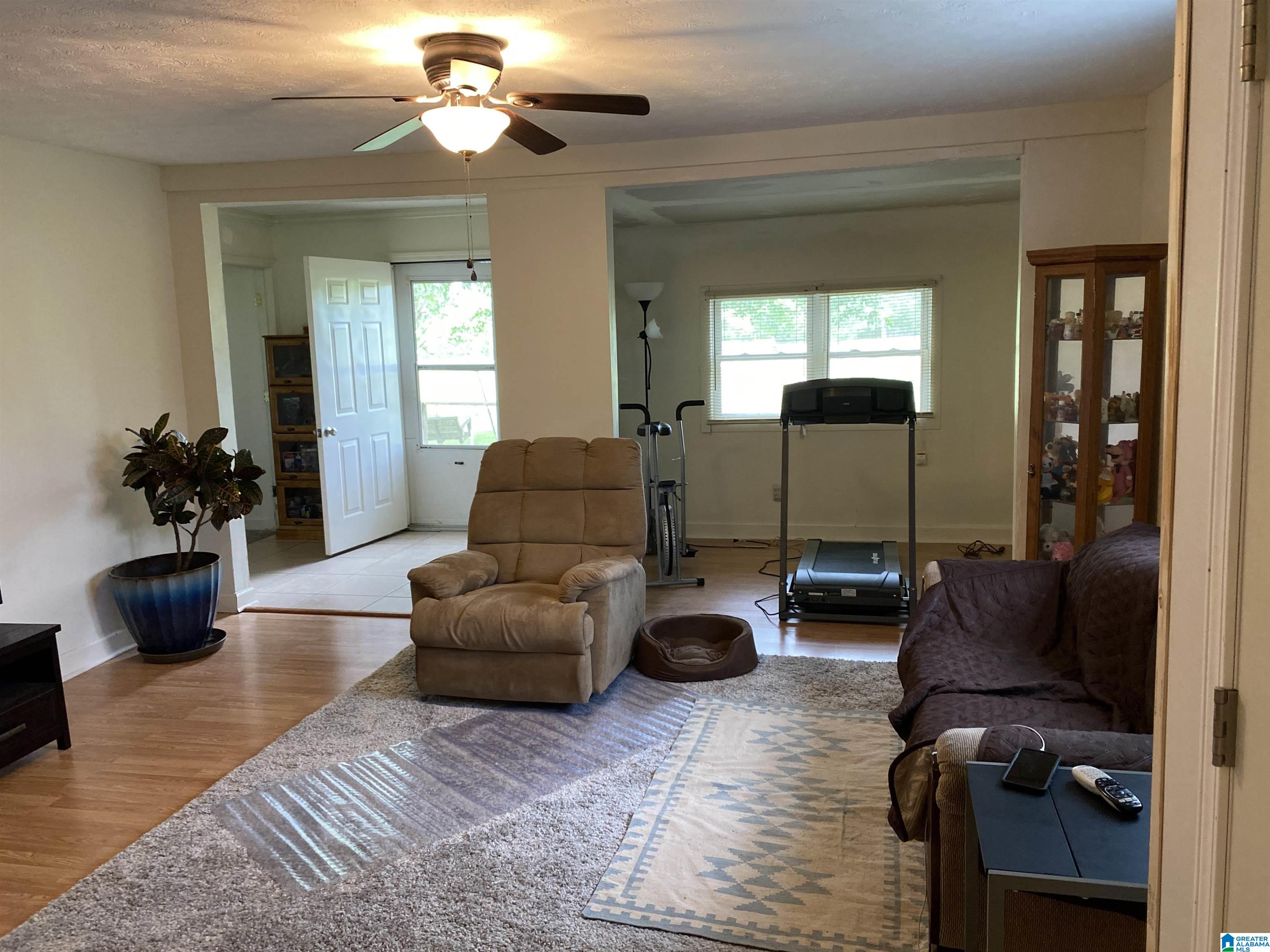 218 Nunnally Lake Road Ohatchee, AL 36271 - Photo 5 of 31