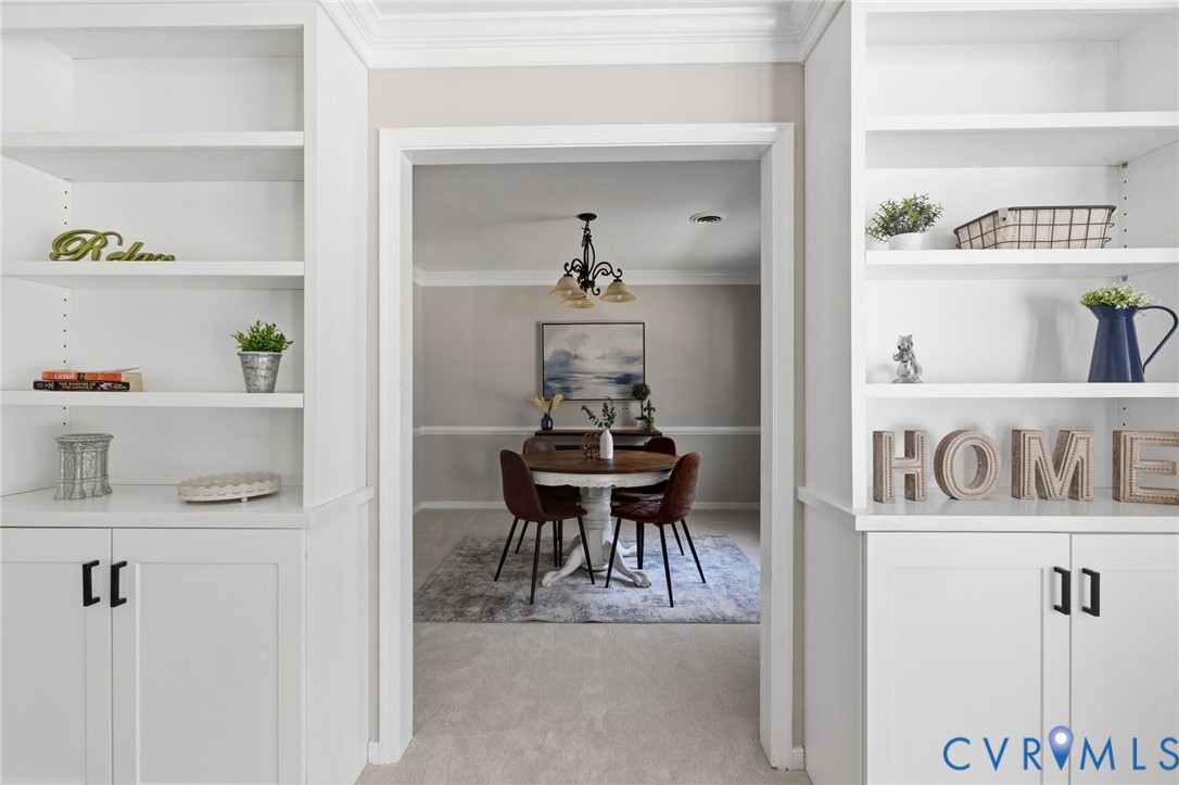 9526 Alfaree Road North Chesterfield, VA 23237 - Photo 6 of 28 BUilt-ins