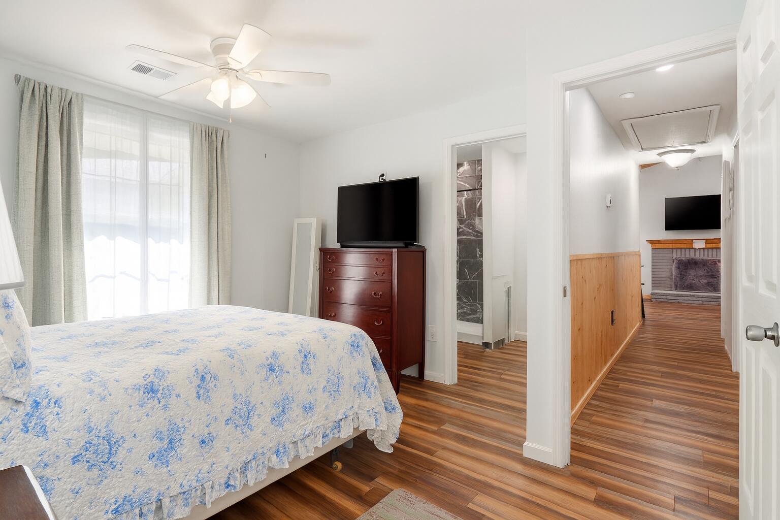 939 Black Oak Road Bonneau, SC 29431 - Photo 15 of 39 Replace the bedspread 3