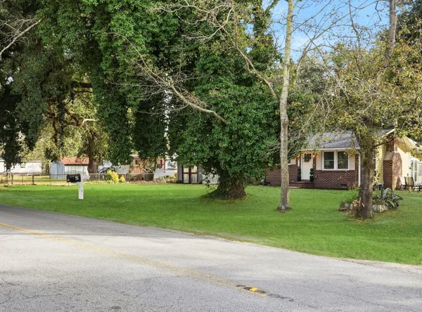 $345,000 | 939 Black Oak Road, Bonneau, SC 29431