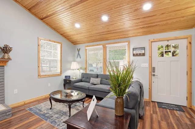 $345,000 | 939 Black Oak Road, Bonneau, SC 29431