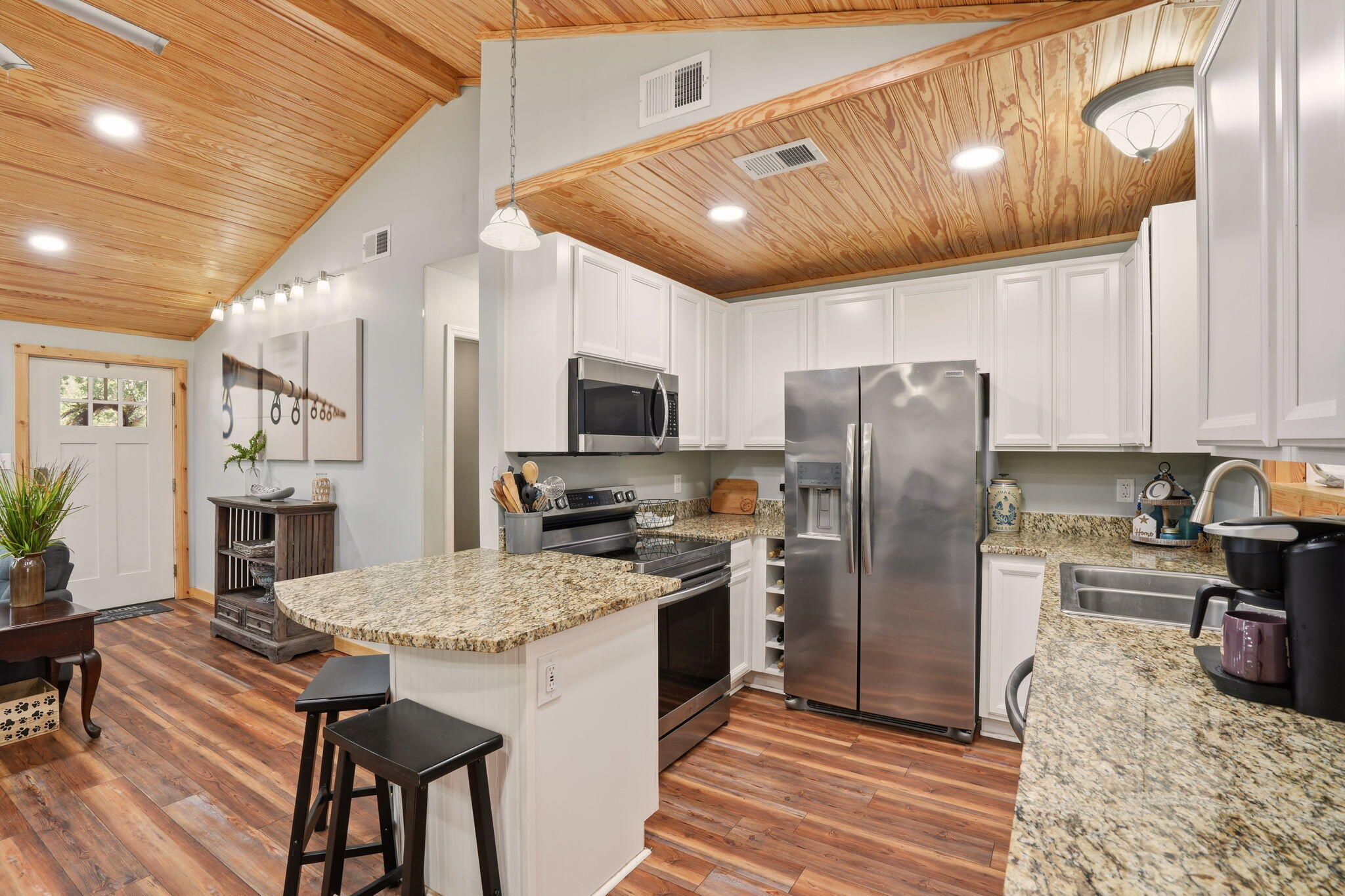 939 Black Oak Road Bonneau, SC 29431 - Photo 10 of 39 18-web-or-mls-026_DSC00650_1