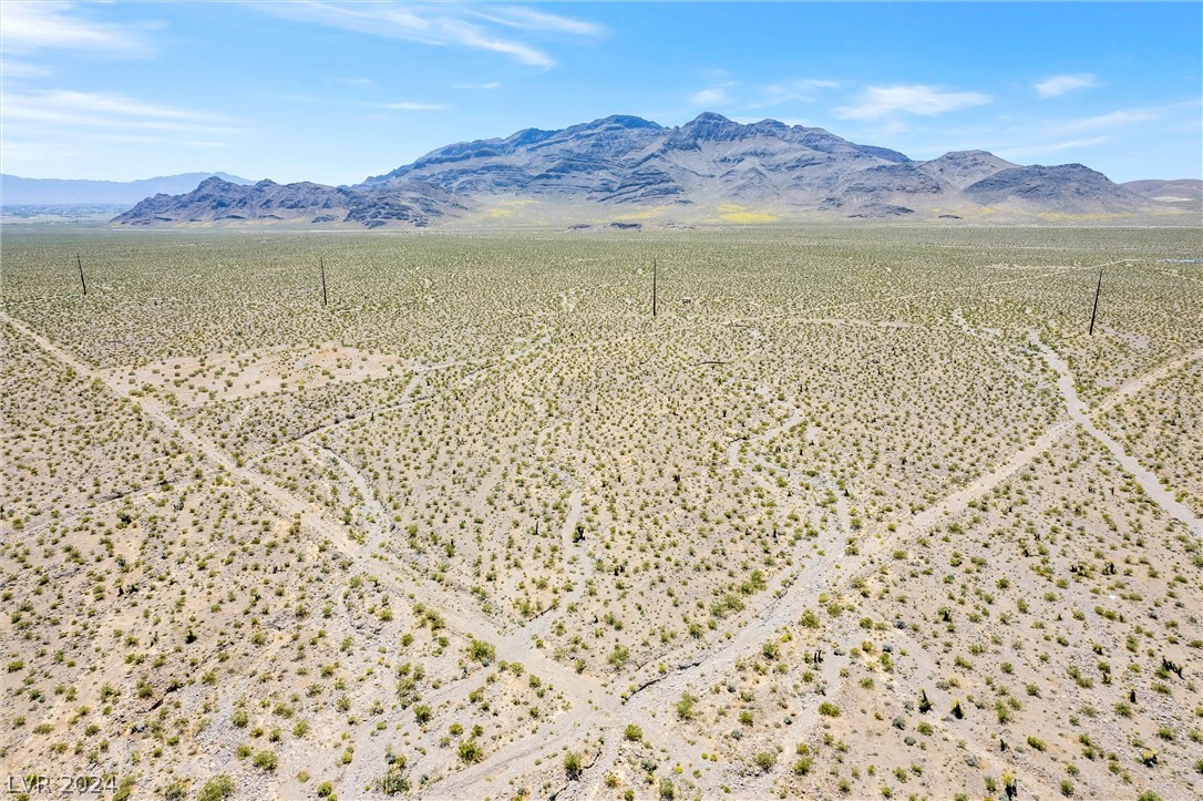 1281 West Garnet Road Pahrump, NV 89060 - Photo 11 of 26