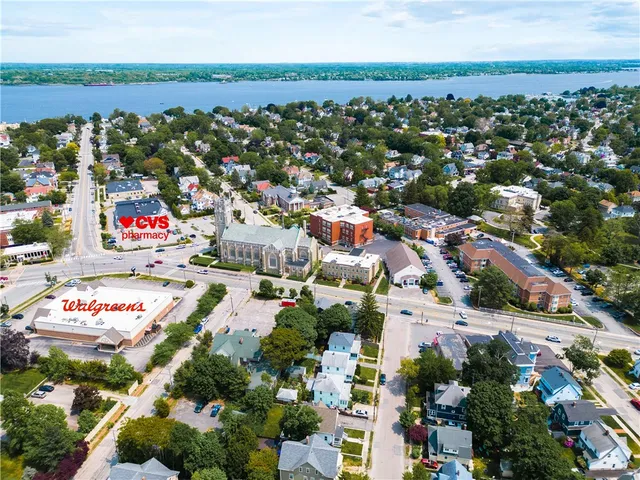 $1,200,000 | 19 Warwick Avenue, Cranston, RI 02905