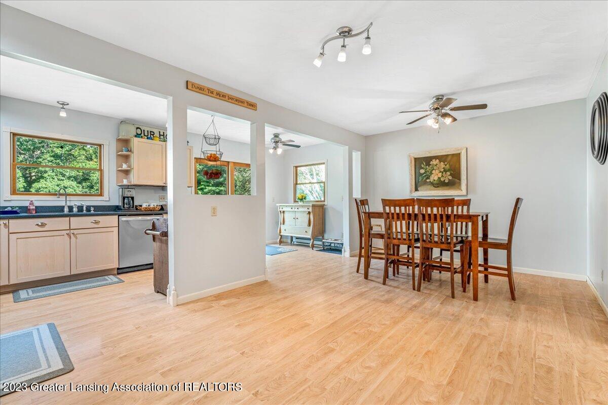 10635 South Lowell Road Dewitt, MI 48820 - Photo 13 of 43 14-Media Jett-39