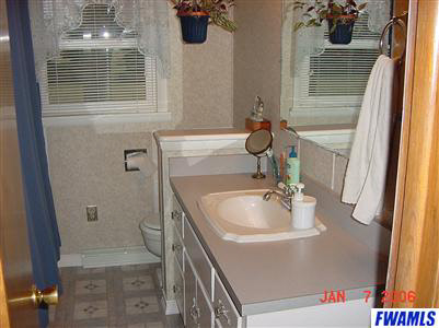 11504 Duglay Road Churubusco, IN 46723 - Photo 3 of 11 Gallery Image 3
