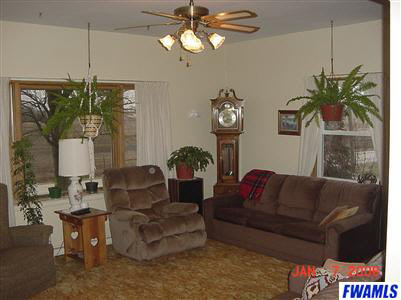 11504 Duglay Road Churubusco, IN 46723 - Photo 4 of 11 Gallery Image 4