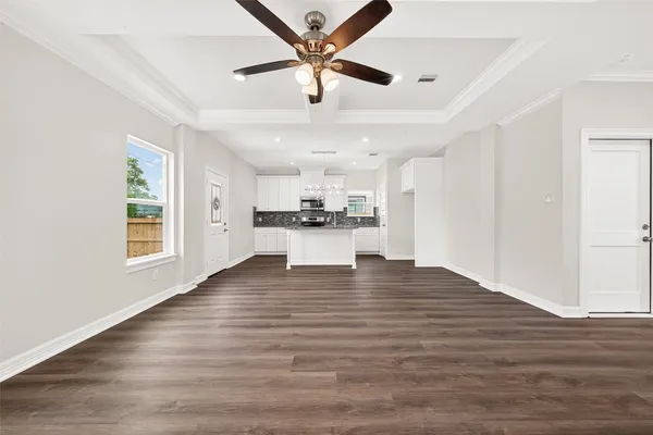 $2,000 | 418 North 4th Street, Beasley, TX 77417