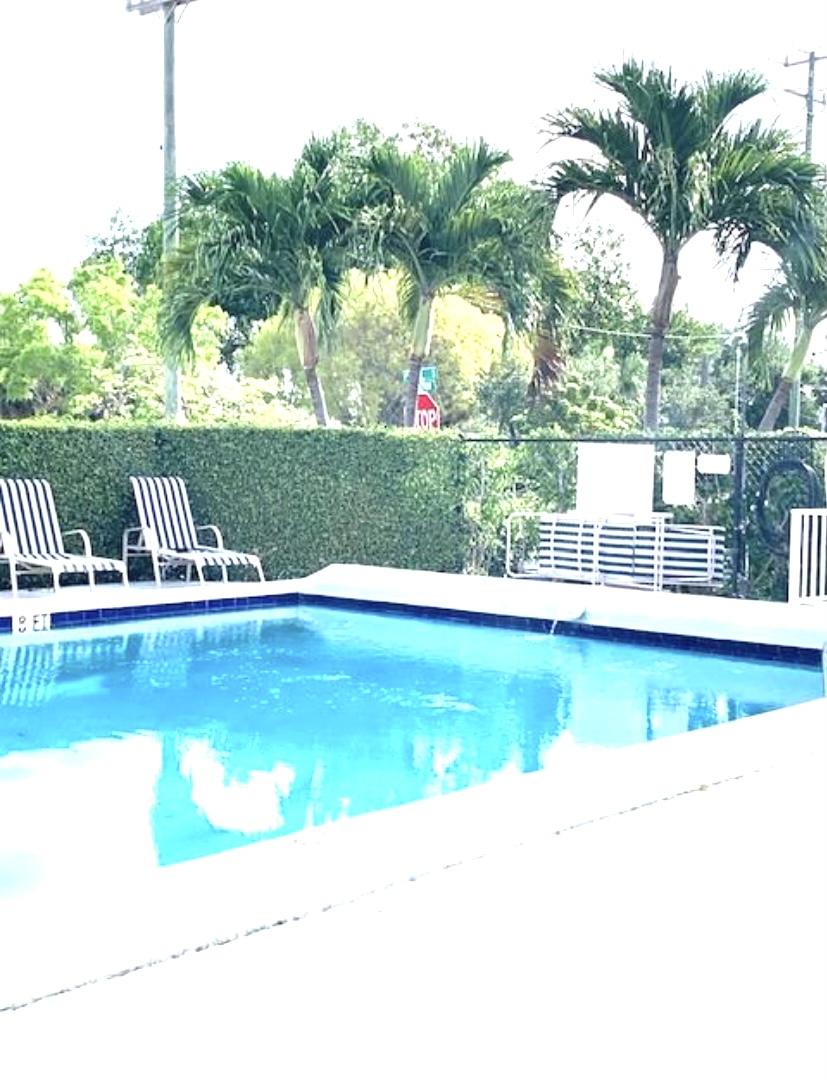 101 South Golfview Road, Unit 8 Lake Worth Beach, FL 33460 - Photo 11 of 14 aon12