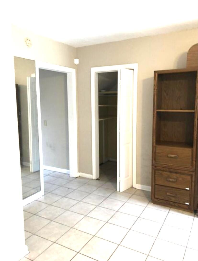 101 South Golfview Road, Unit 8 Lake Worth Beach, FL 33460 - Photo 4 of 14 aon5