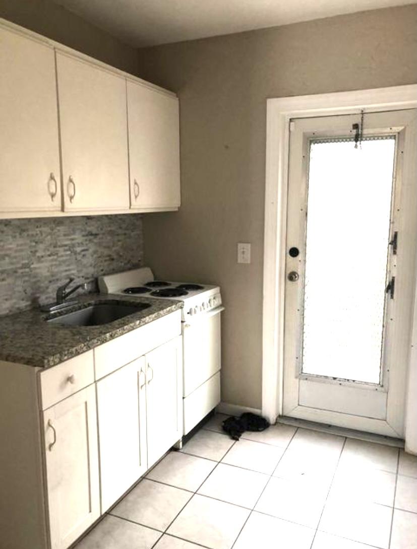101 South Golfview Road, Unit 8 Lake Worth Beach, FL 33460 - Photo 6 of 14 aon7