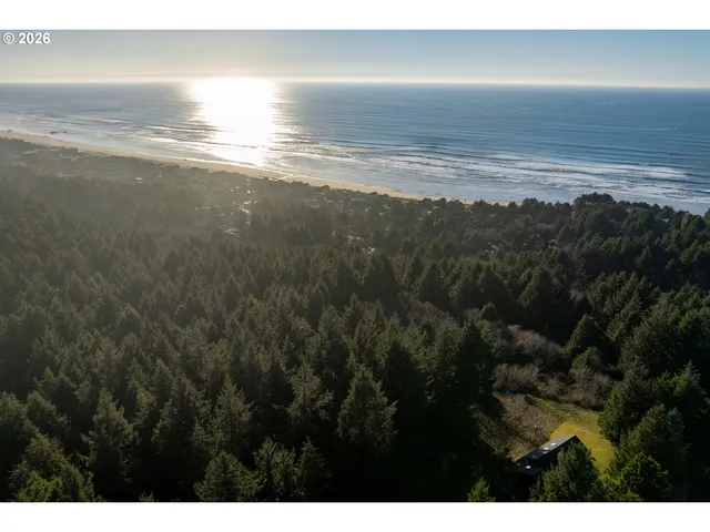 $850,000 | 3 Seascape Drive, Cannon Beach, OR 97110