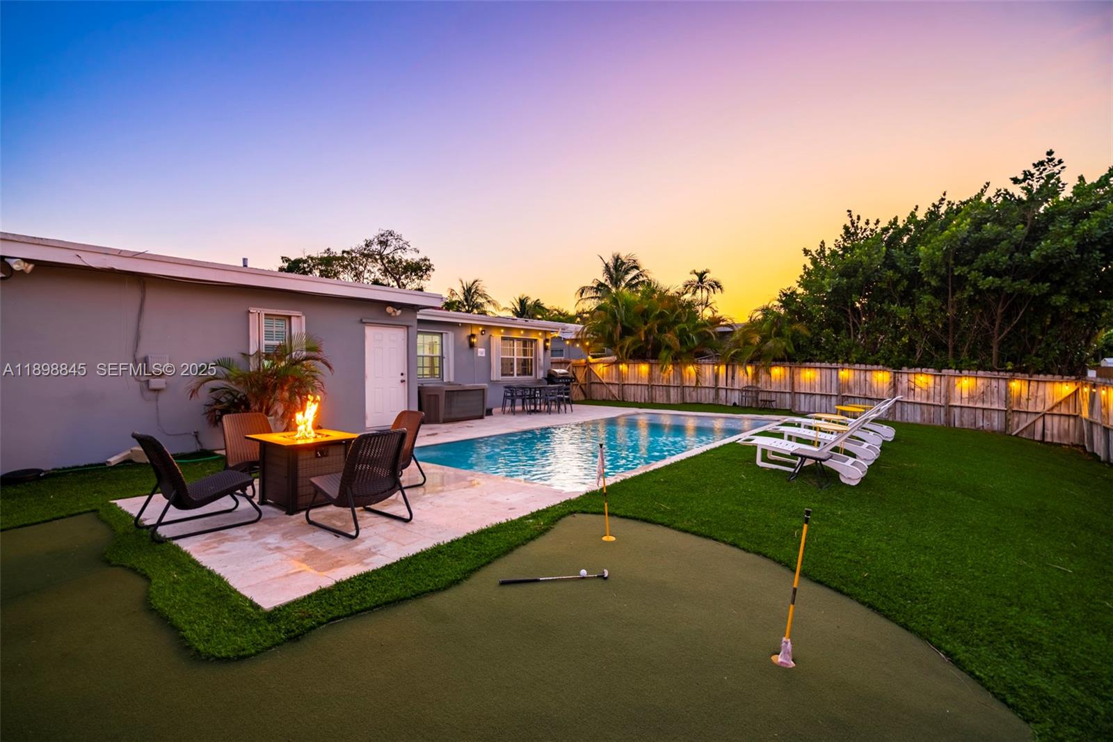 1305 Funston Street Hollywood, FL 33019 - Photo 4 of 93