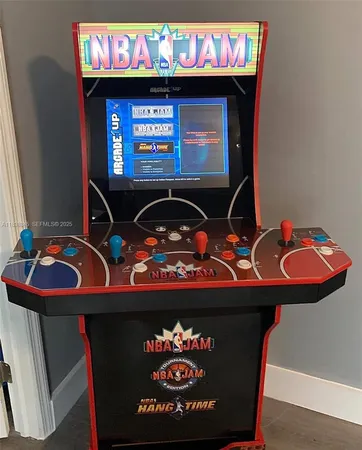 $6,995 | 1305 Funston Street, Hollywood, FL 33019