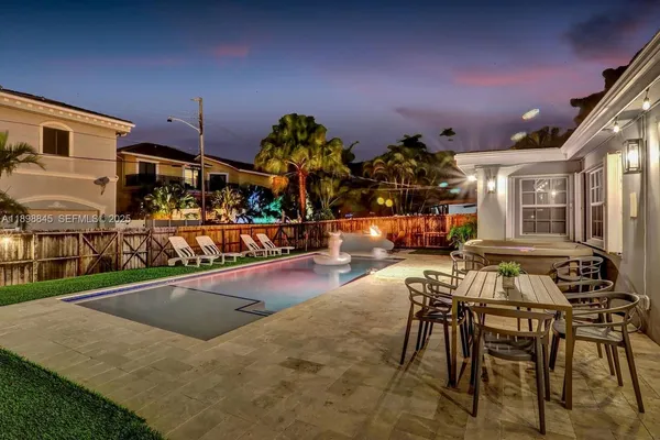 $6,995 | 1305 Funston Street, Hollywood, FL 33019