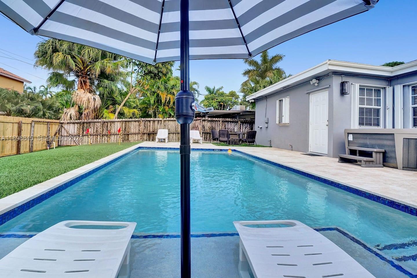 1305 Funston Street Hollywood, FL 33019 - Photo 8 of 93