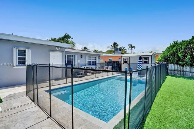 $6,995 | 1305 Funston Street, Hollywood, FL 33019