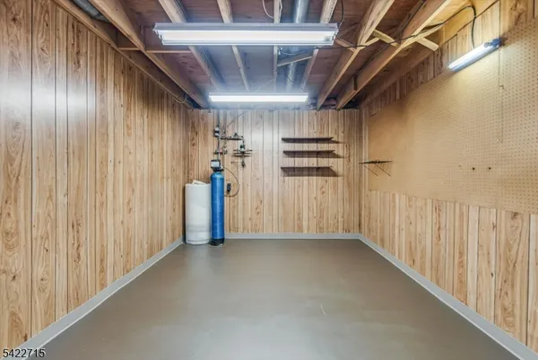 $319,000 | 79 Carriage Lane, Sparta, NJ 07871