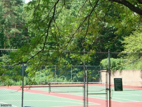 $319,000 | 79 Carriage Lane, Sparta, NJ 07871