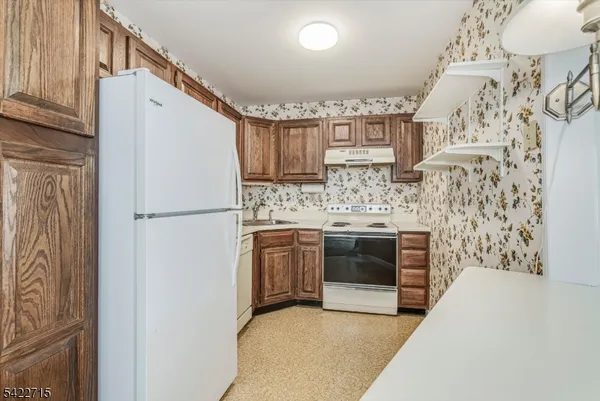 $319,000 | 79 Carriage Lane, Sparta, NJ 07871