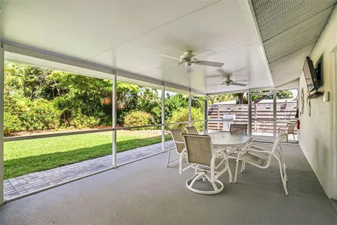 $850,000 | 2747 Jefferson Circle, Sarasota, FL 34239