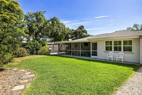 $850,000 | 2747 Jefferson Circle, Sarasota, FL 34239