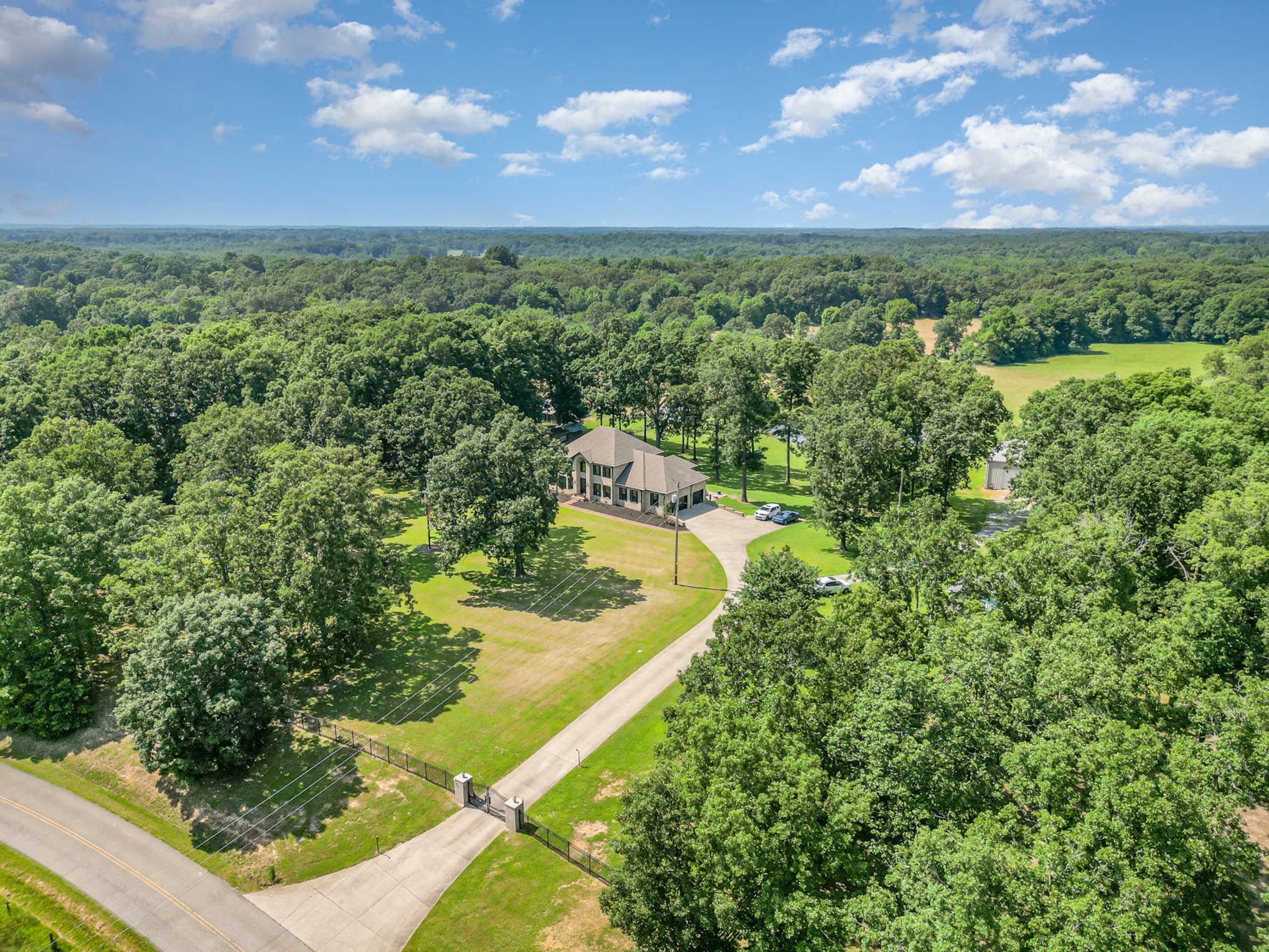 1640 Eno Road Dickson, TN 37055 - Photo 5 of 65