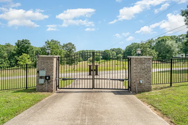 $1,595,000 | 1640 Eno Road, Dickson, TN 37055
